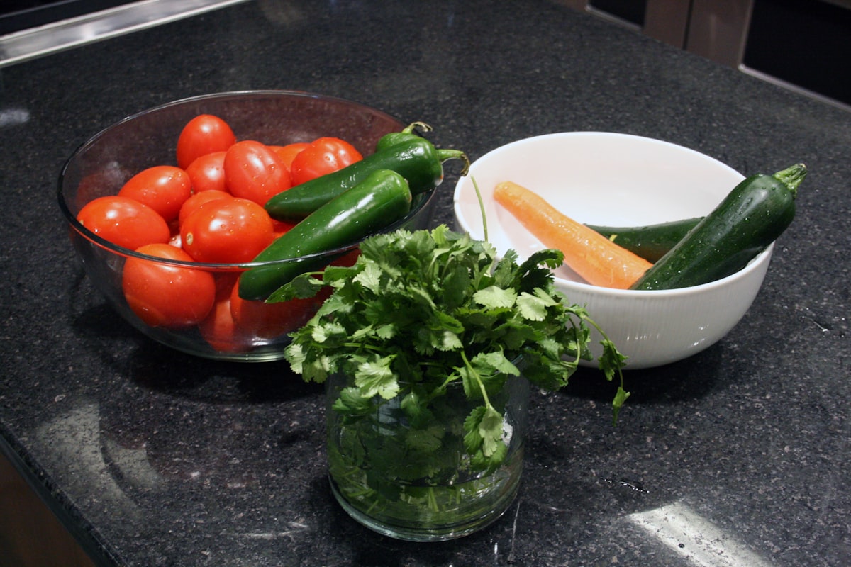 Buddha bowl s lupinkovým chlebem